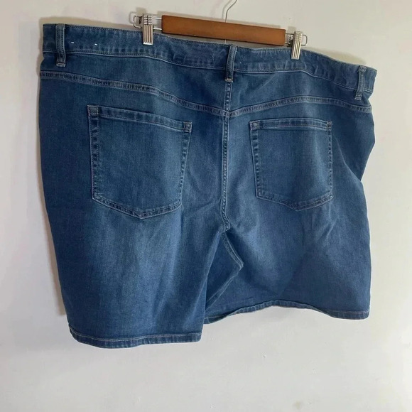 Lane Bryant  Girlfriend Mid‎ Rise Jean Shorts  Women's Plus Size 28 GUC! 0105 - Picture 5 of 9